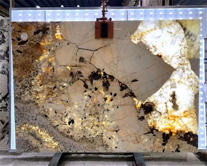 Gold Patagonia Granite (1)