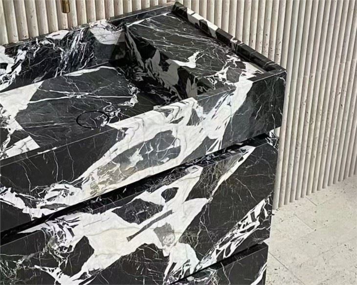 Noir Grand Antique Marble
